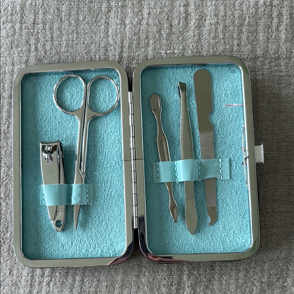 Silver and Blue Manicure Set